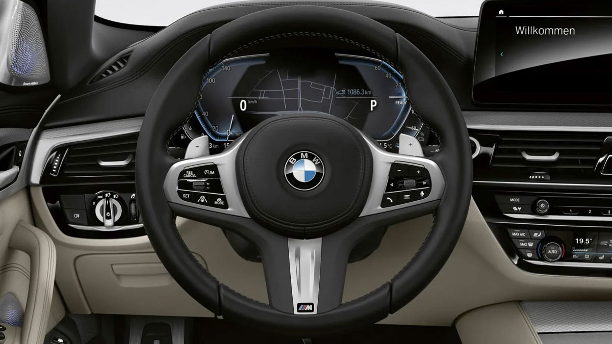 BMW 5 Series - Hình ảnh 14